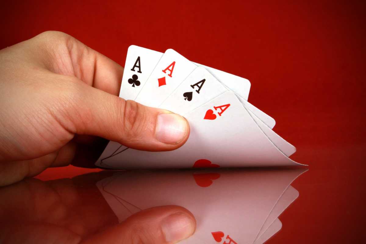 A batalha da habilidade contra o acaso: uma análise dos jogos de cartas mais famosos do mundo