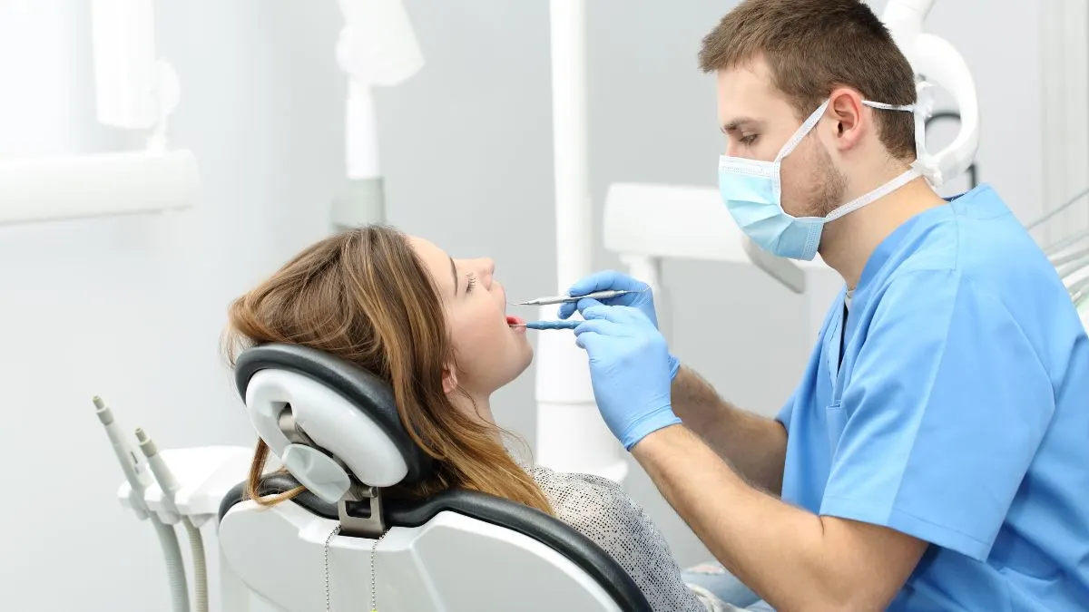 Como uma clínica odontológica em Porto Alegre pode oferecer tratamentos personalizados para o seu sorriso