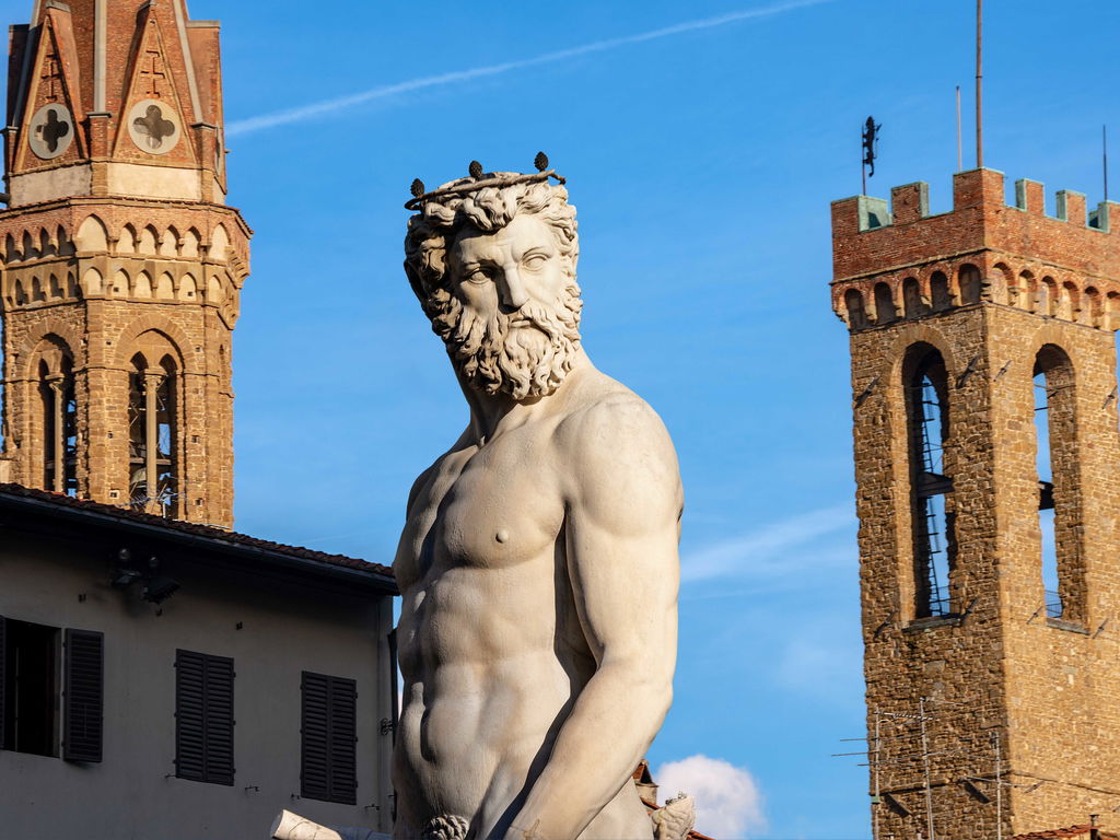 Detalhe de estátua de Netuno