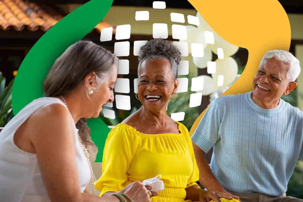 INSS inicia depósitos de até R$ 8.157,41 nesta segunda-feira Grupo de idosos felizes conversando em um ambiente descontraído