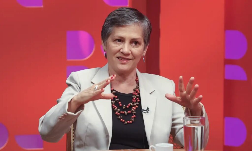 Agressão a repórter na Câmara: Fenaj e SJPDF repudiam ataque