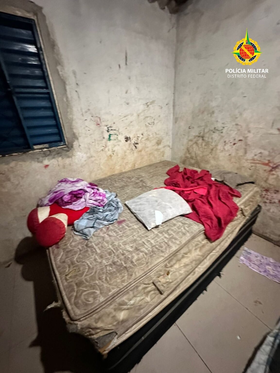 Crianças resgatadas por PM e Conselho Tutelar