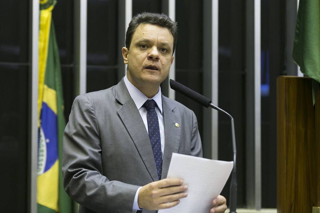 PT elege Odair Cunha para vaga no TCU na Câmara PT elege Odair Cunha para vaga no TCU na Câmara