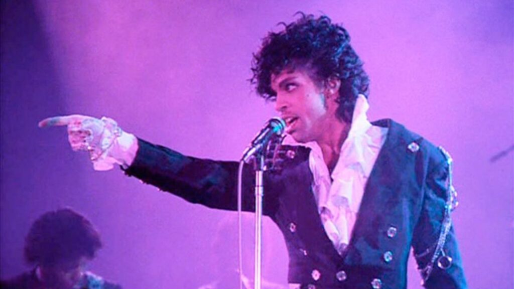 Prince: disco póstumo “Timeless” com inéditas será lançado