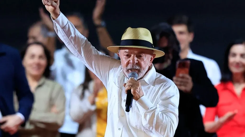 Lula sanciona lei que endurece penas para crimes sexuais com IA contra menores Lula sanciona lei que endurece penas para crimes sexuais com IA contra menores