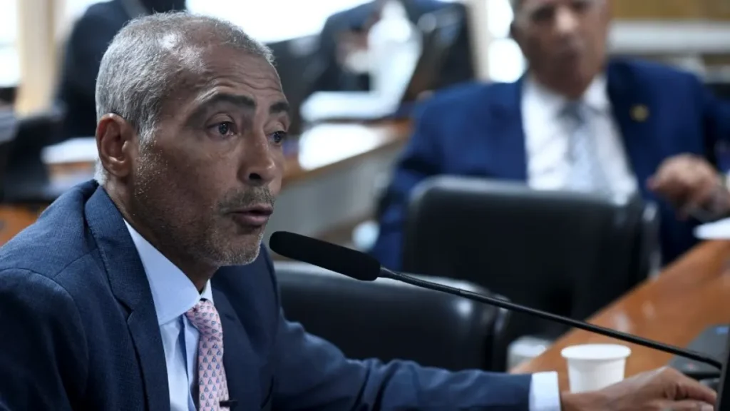 Romário deixa PL e declara apoio a Eduardo Paes no RJ Romário deixa PL e declara apoio a Eduardo Paes no RJ